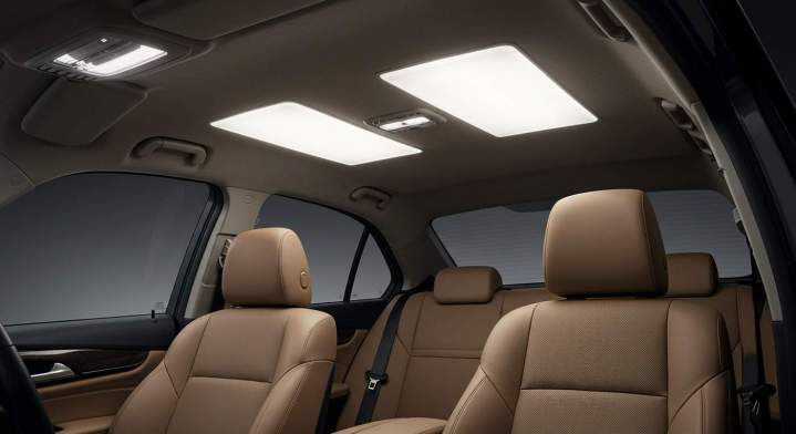 Un ciel de toit comme neuf, sans taches ni auréoles